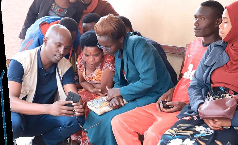Kayanza-Ngozi : PAEEJ au fin fond des collines pour le suivi des projets d’élevage de porcs